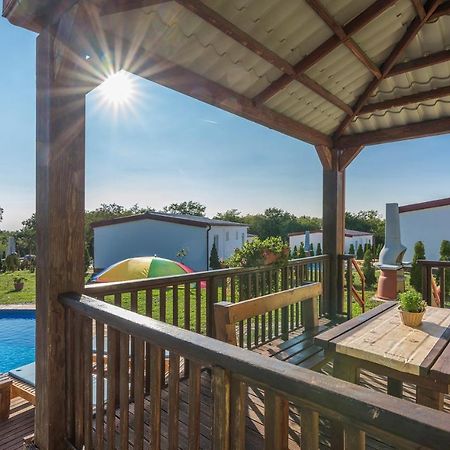 Holiday Park Village Jelovci Kringa Exterior foto