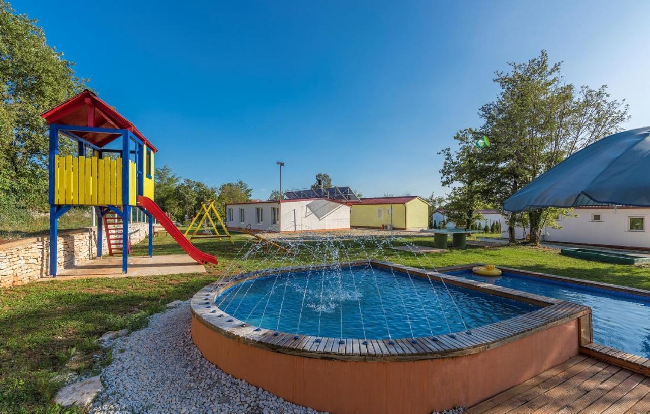Holiday Park Village Jelovci Kringa Exterior foto